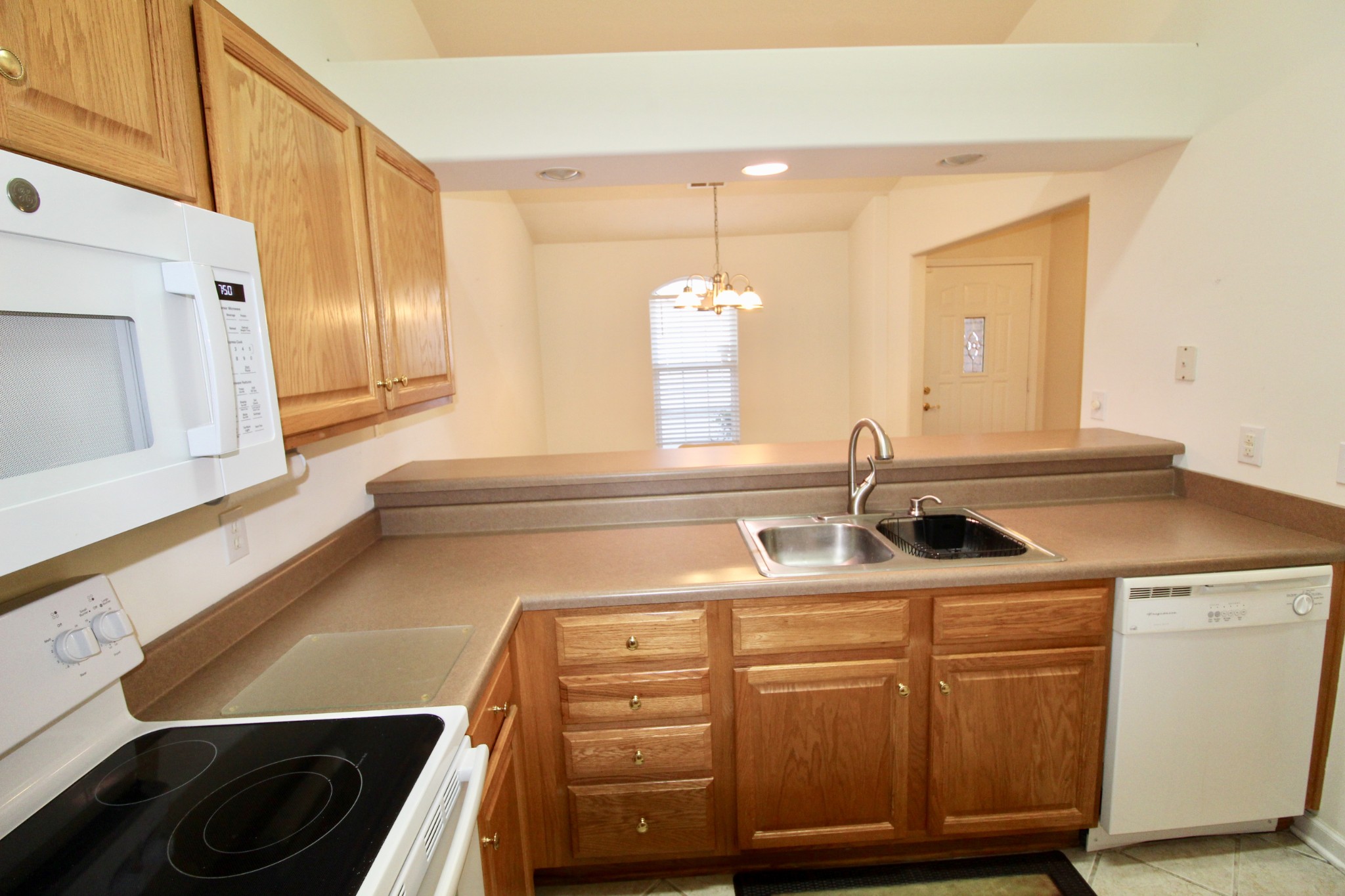 3911 Dodson Chapel Road, Unit 20 Hermitage, TN 37076 - Photo 9 of 32 Gallery Image 9