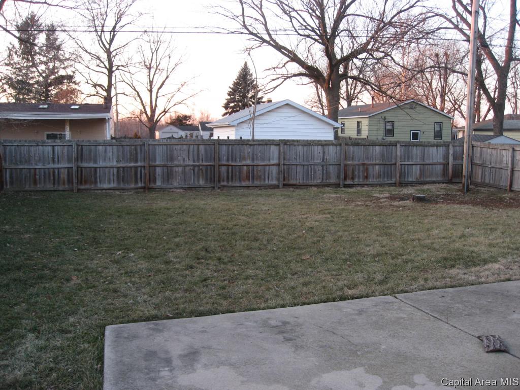 3355 Rita Avenue Springfield, IL 62703 - Photo 25 of 28