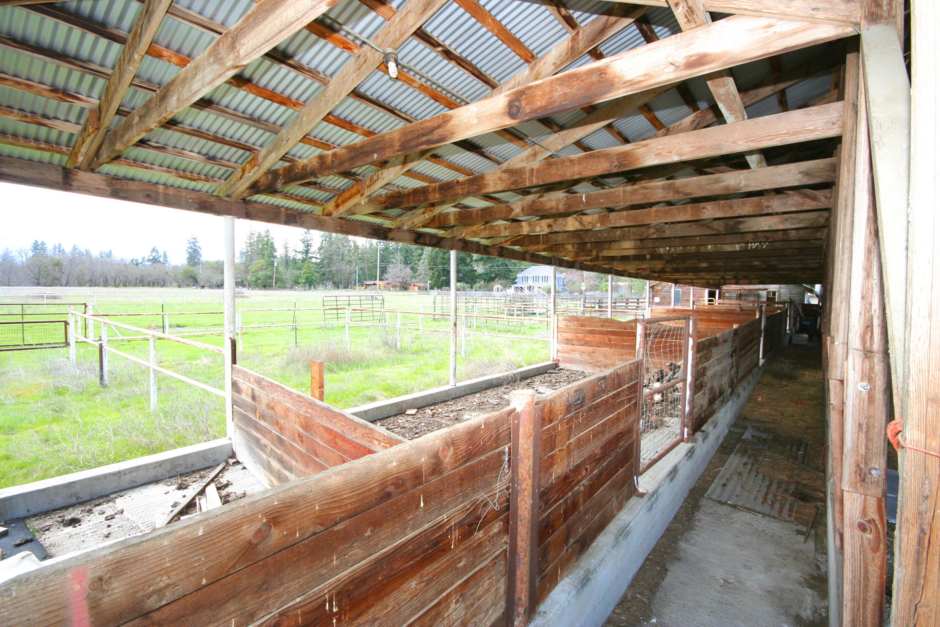 734 Powell Creek Road Williams, OR 97544 - Photo 15 of 51 fotor_2023-4-12_18_15_48