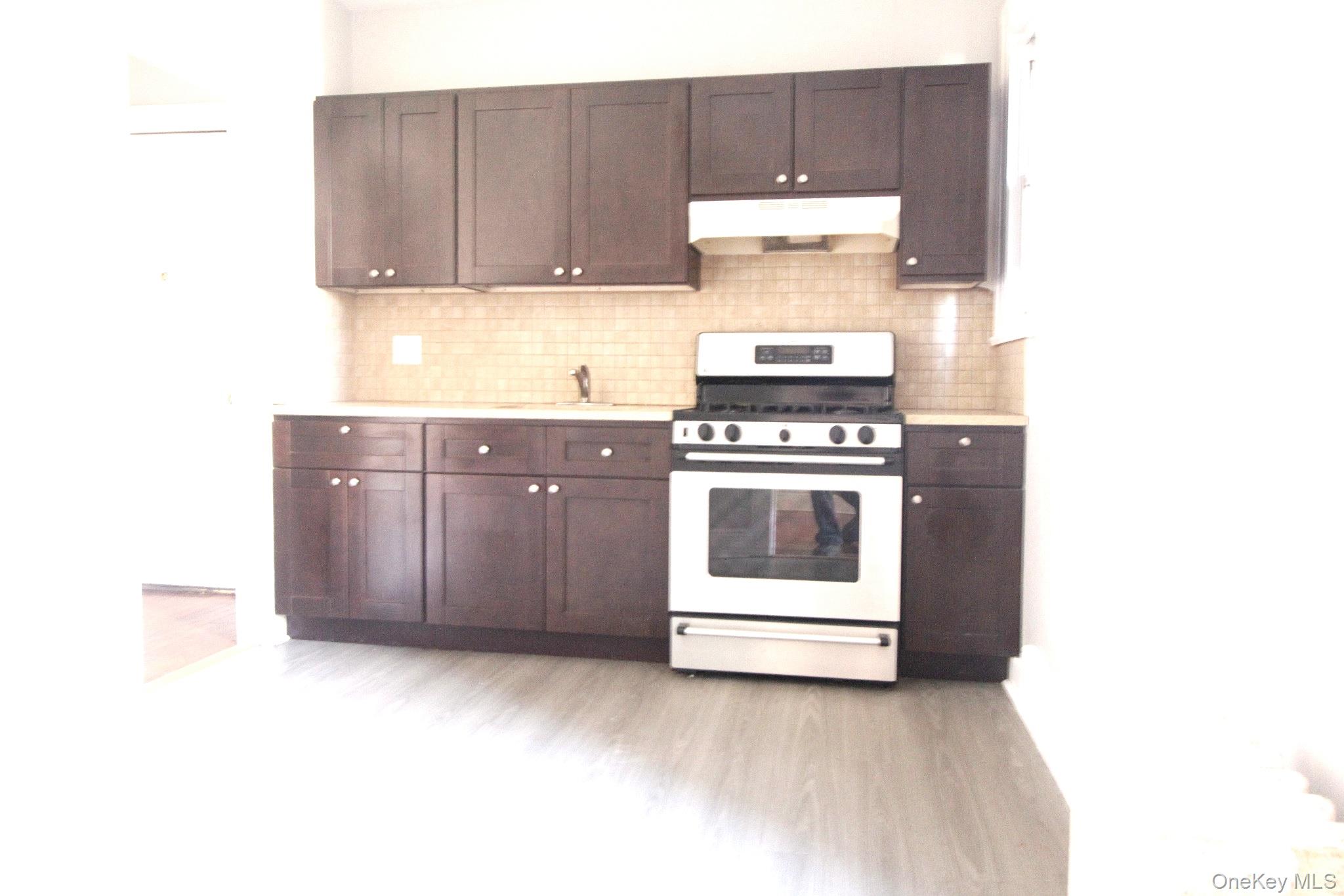 477 Merrick Road Lynbrook, NY 11563 - Photo 8 of 8