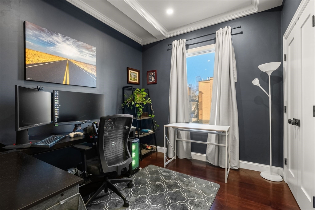 753 East Broadway, Unit 2A Boston, MA 02127 - Photo 13 of 17 a room with furniture and window