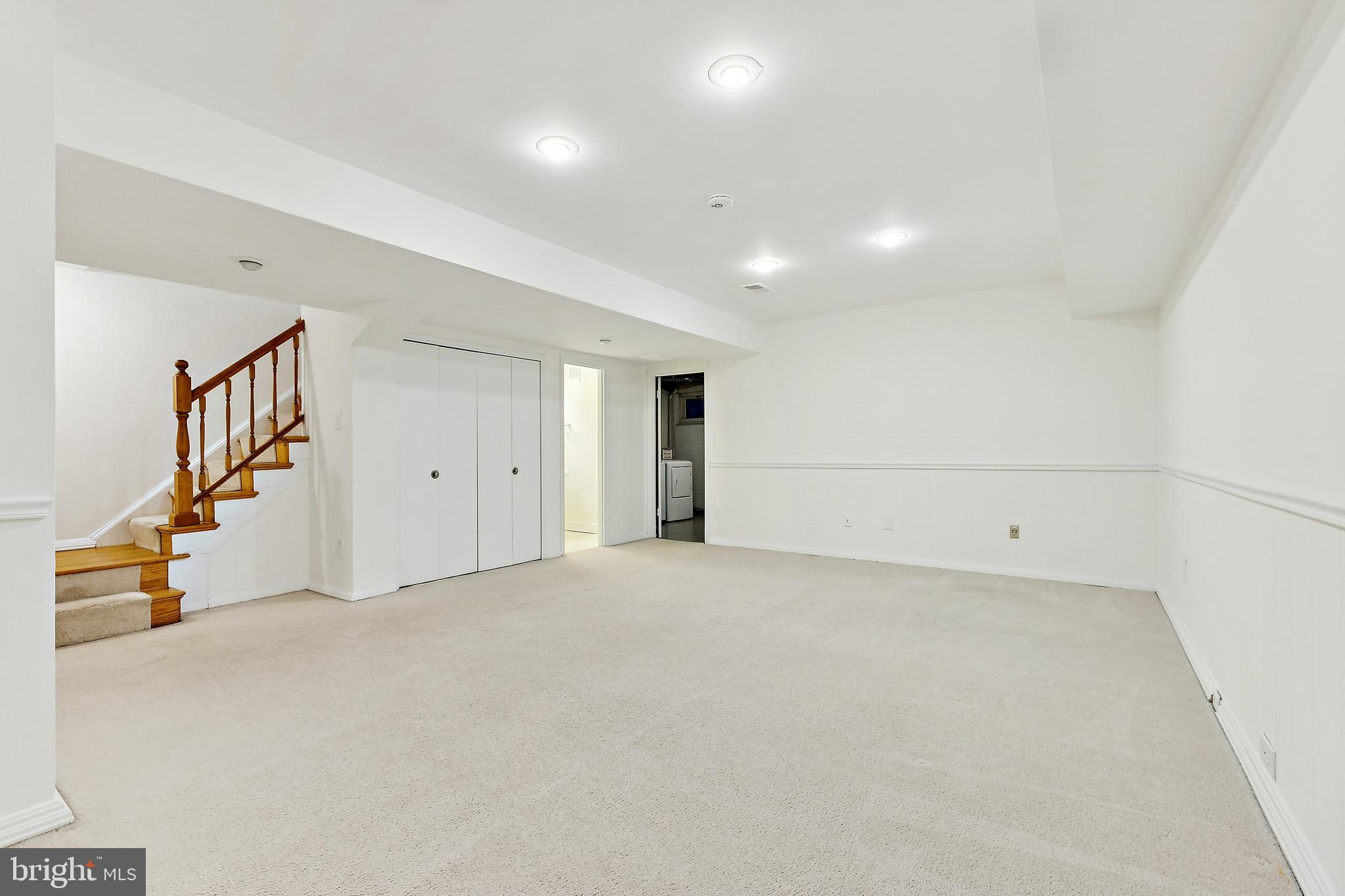 9896 Cardinal Road Fairfax, VA 22030 - Photo 28 of 44