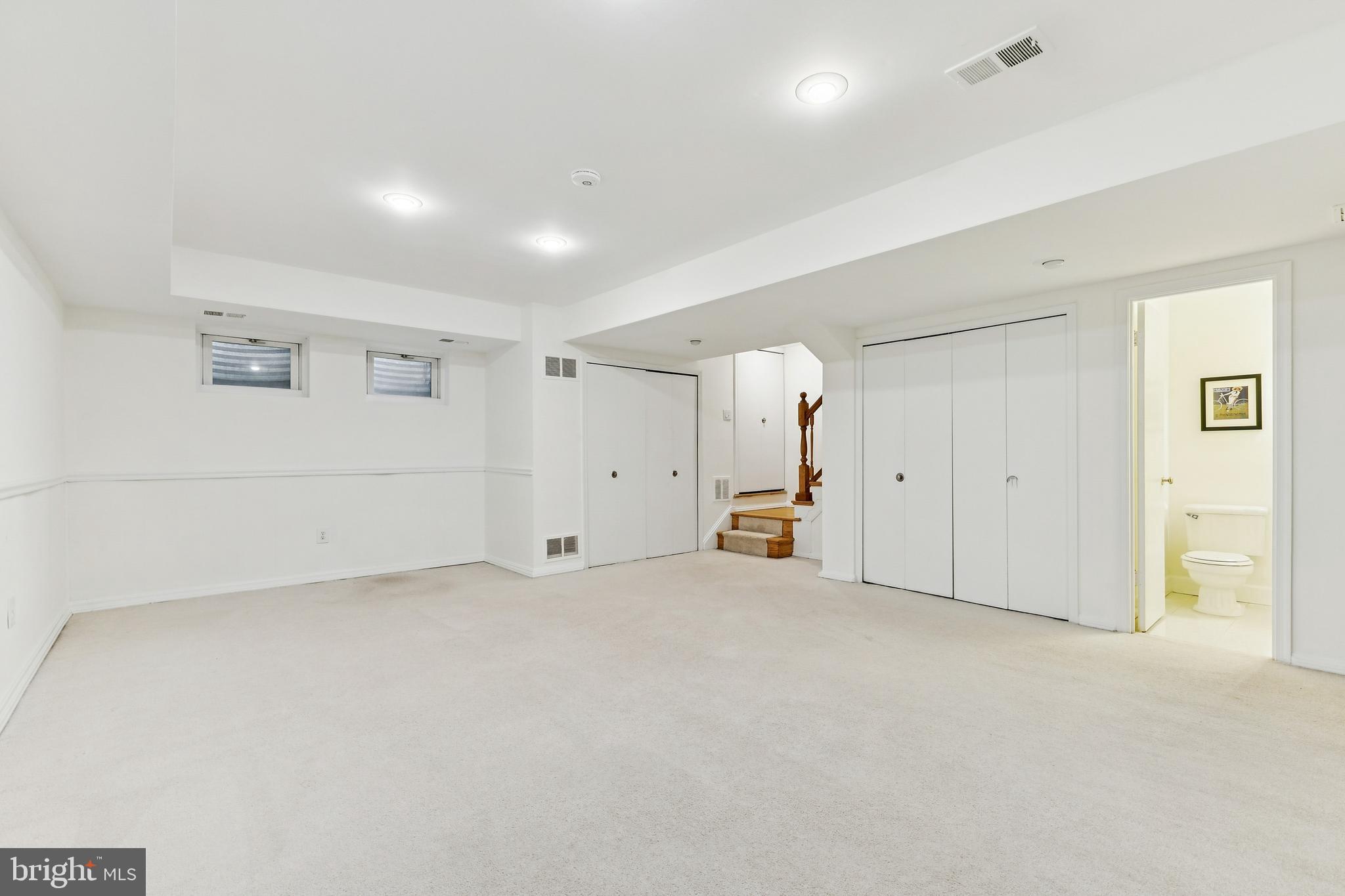 9896 Cardinal Road Fairfax, VA 22030 - Photo 31 of 44