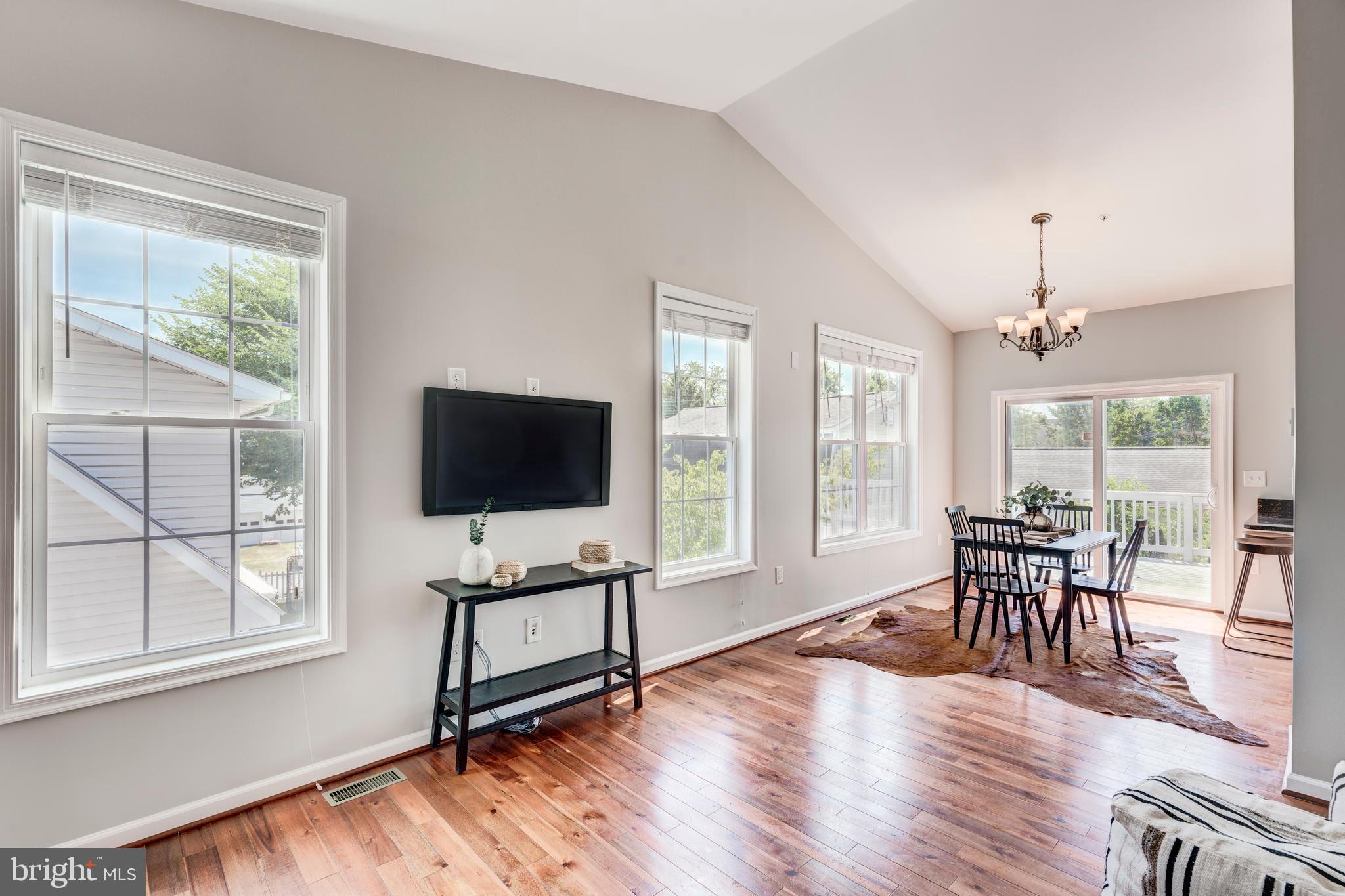 257 Asbury Road Pasadena, MD 21122 - Photo 4 of 82 Gallery Image 4