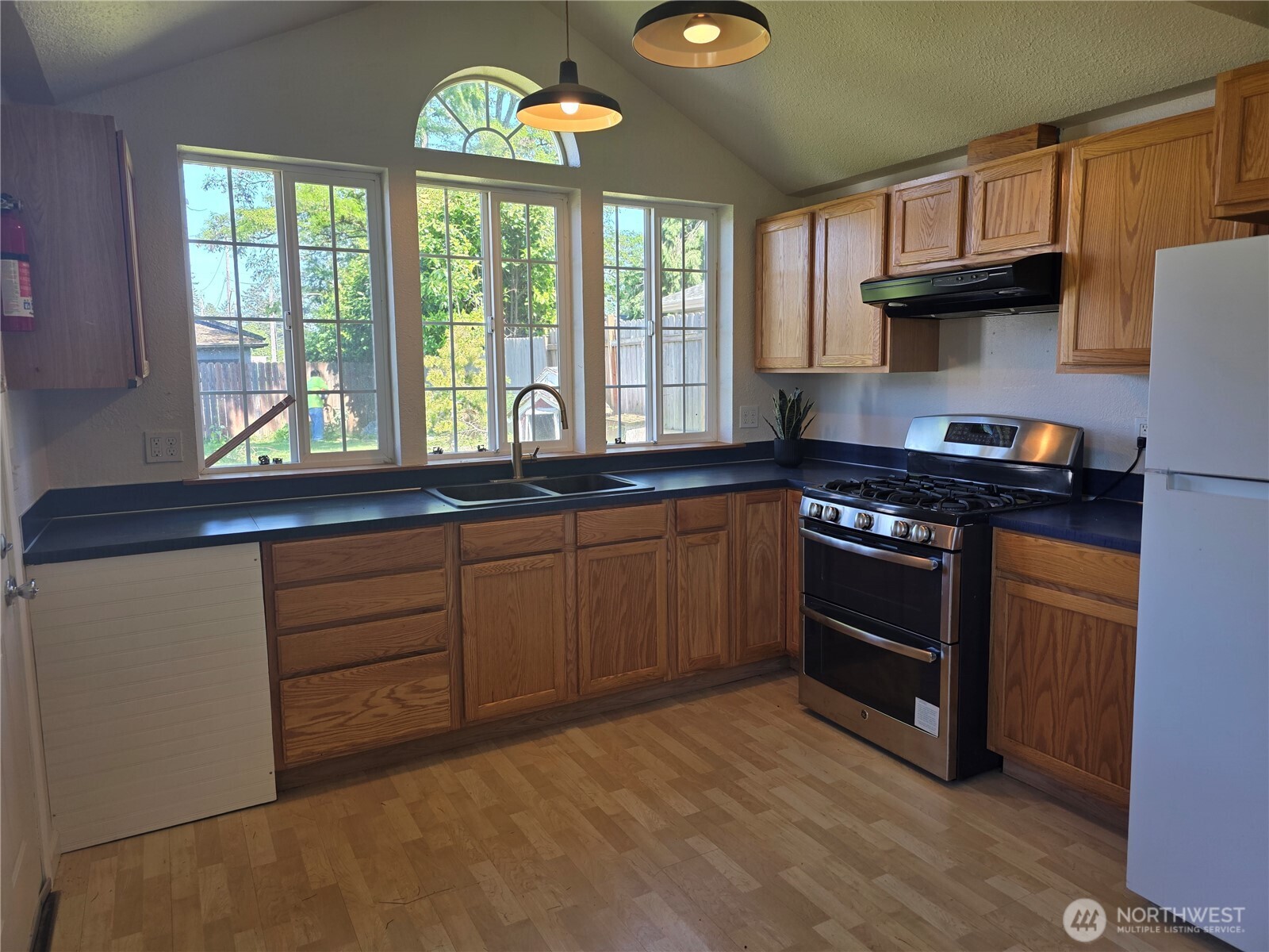 8902 Forest Road Southwest Lakewood, WA 98498 - Photo 21 of 25