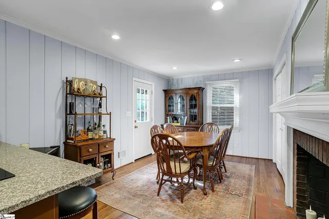 $450,000 | 200 Lowndes Avenue, Greenville, SC 29607