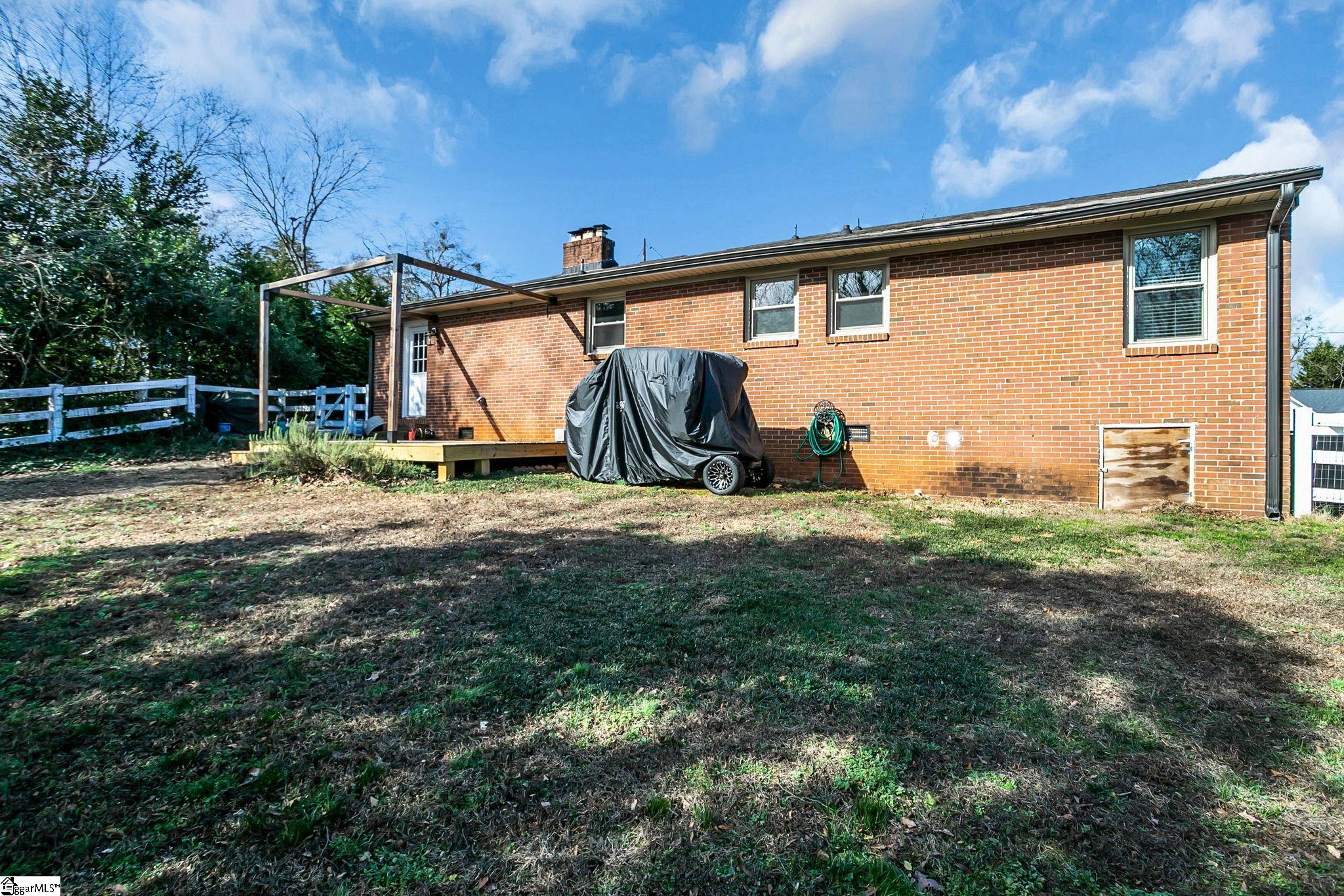 200 Lowndes Avenue Greenville, SC 29607 - Photo 13 of 31
