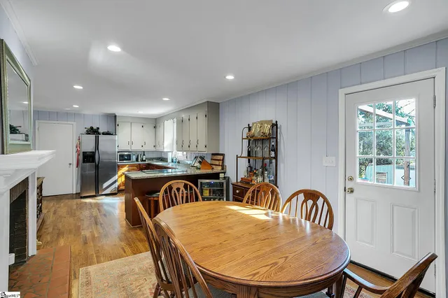 $450,000 | 200 Lowndes Avenue, Greenville, SC 29607