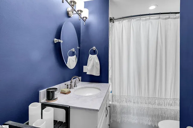 $450,000 | 200 Lowndes Avenue, Greenville, SC 29607