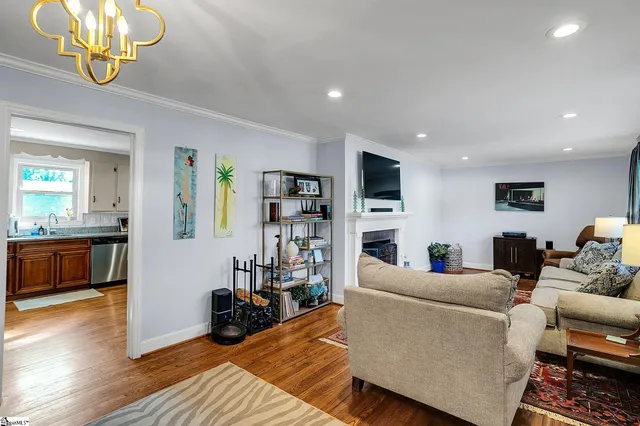 $450,000 | 200 Lowndes Avenue, Greenville, SC 29607