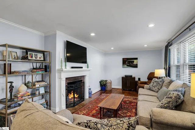 $450,000 | 200 Lowndes Avenue, Greenville, SC 29607