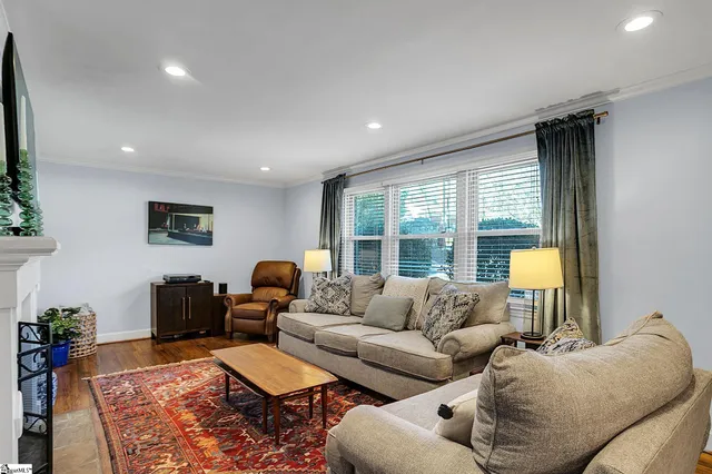 $450,000 | 200 Lowndes Avenue, Greenville, SC 29607