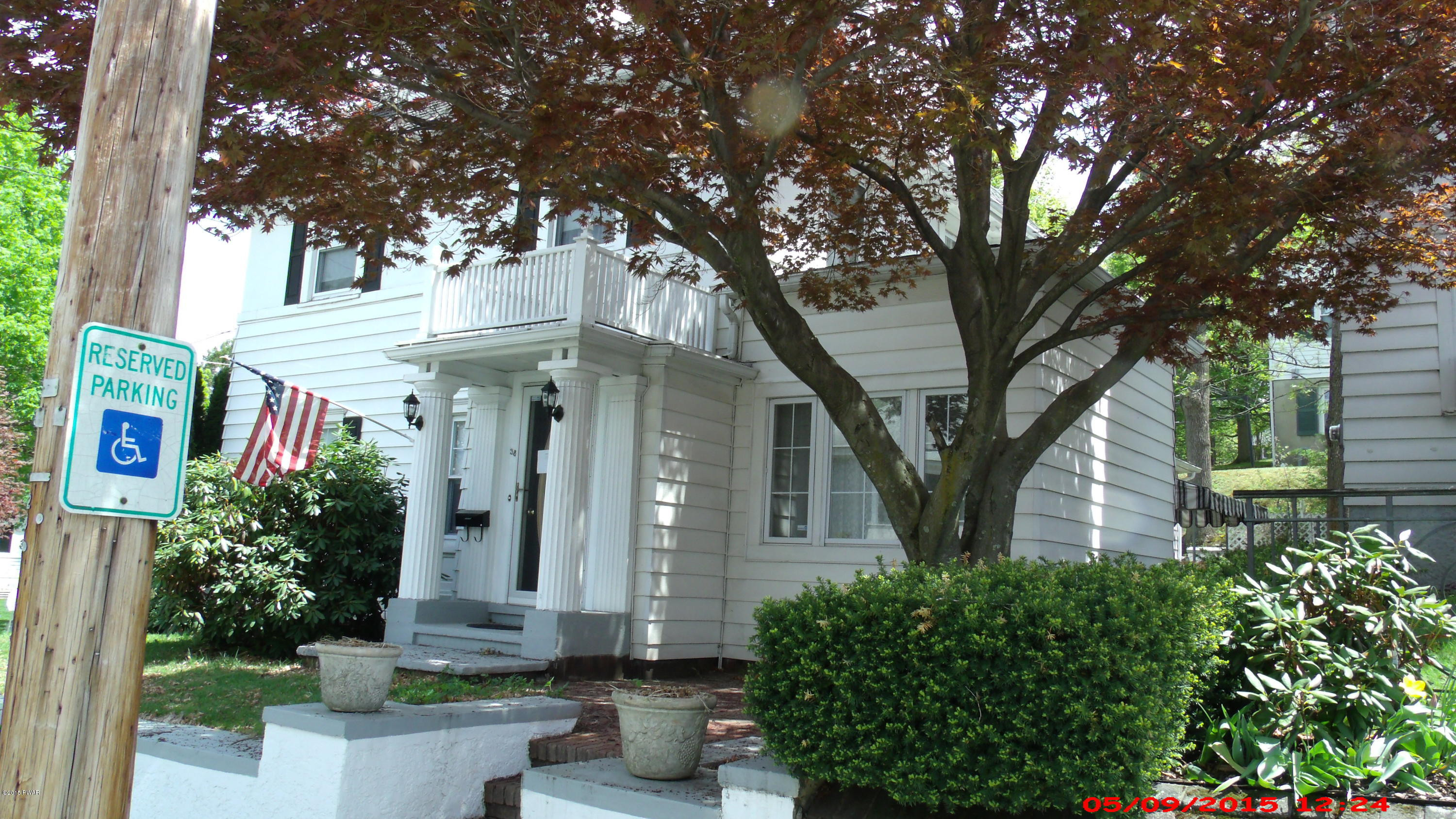 38 Spring Street Carbondale, PA 18407 - Photo 2 of 26 Gallery Image 2