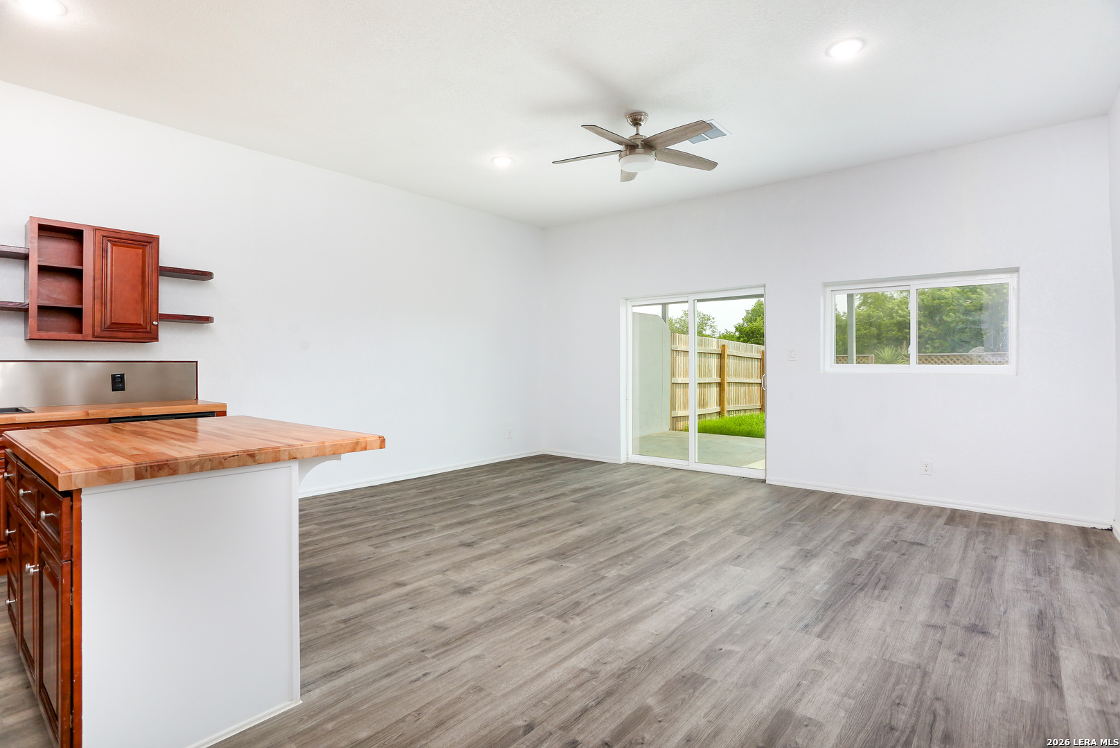 8611 Key Windy Way, Unit 2 Converse, TX 78109 - Photo 3 of 21