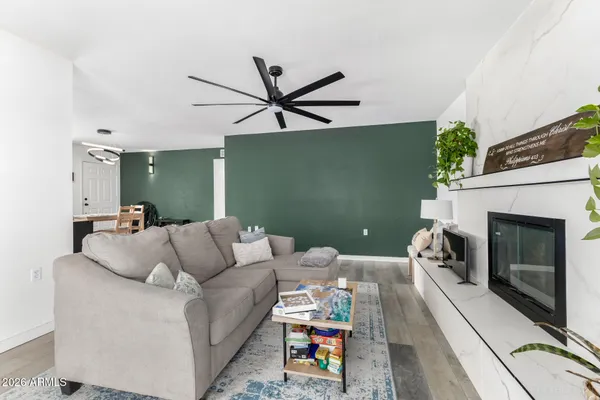 $399,900 | 2419 West Shaw Butte Drive, Phoenix, AZ 85029