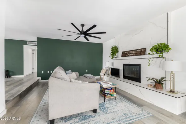 $399,900 | 2419 West Shaw Butte Drive, Phoenix, AZ 85029