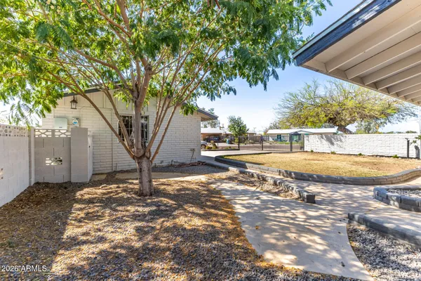 $399,900 | 2419 West Shaw Butte Drive, Phoenix, AZ 85029