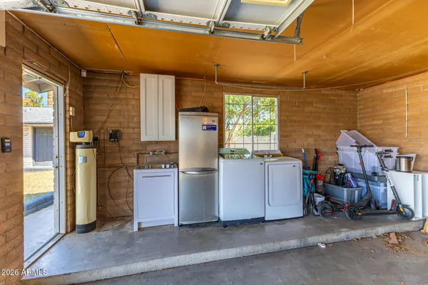 $399,900 | 2419 West Shaw Butte Drive, Phoenix, AZ 85029