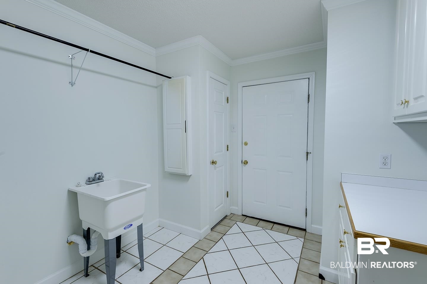11616 Burris Road Daphne, AL 36526 - Photo 29 of 49 Laundry Room