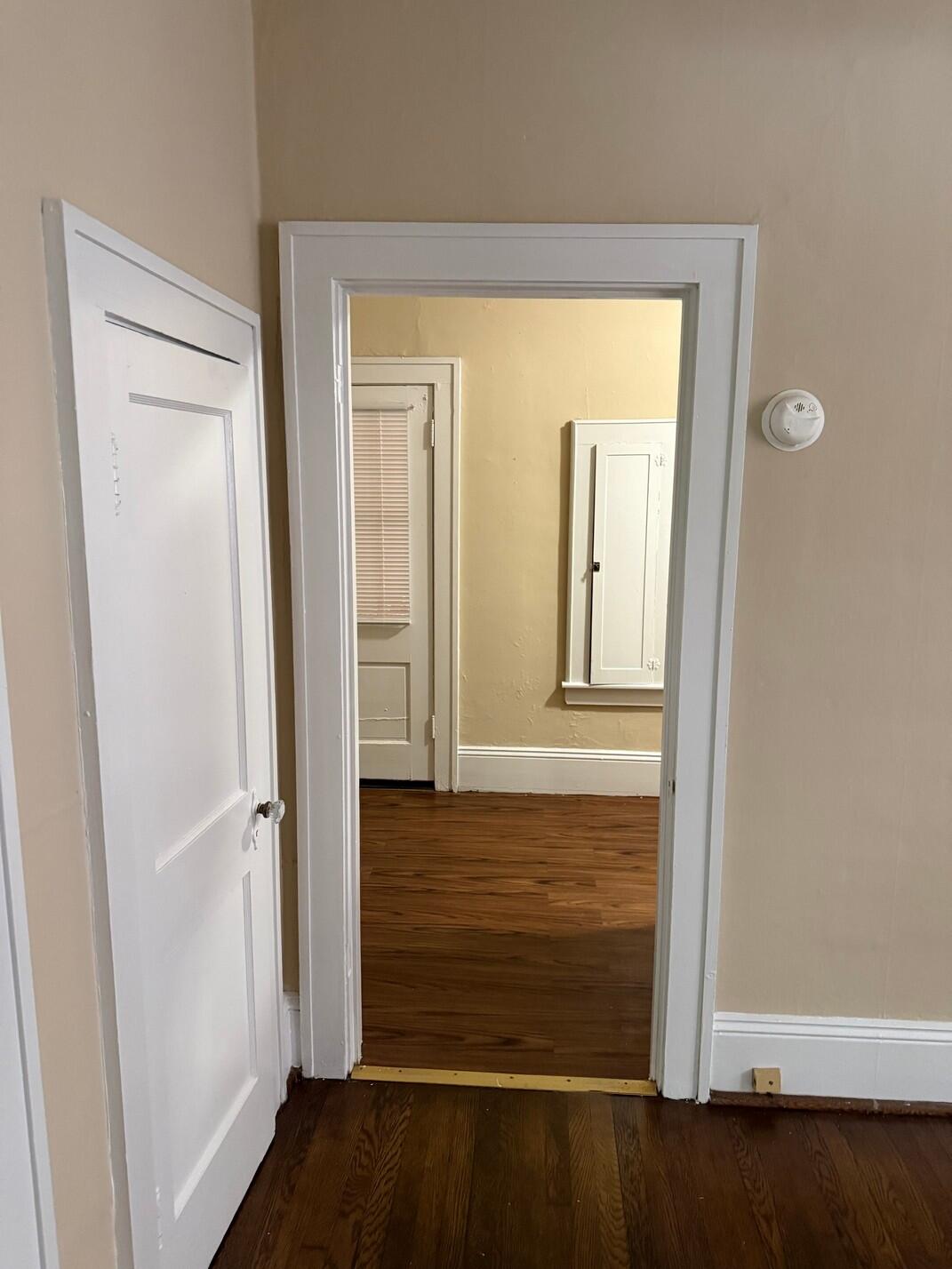 2037 Laburnum Avenue Southwest, Unit 2 Roanoke, VA 24015 - Photo 13 of 20 9 LR to Kit