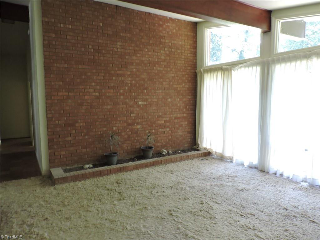 609 Overbrook Drive High Point, NC 27262 - Photo 13 of 24 Gallery Image 13