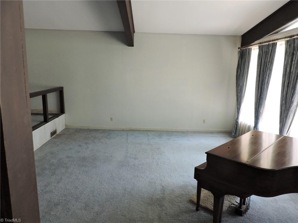 609 Overbrook Drive High Point, NC 27262 - Photo 8 of 24 Gallery Image 8