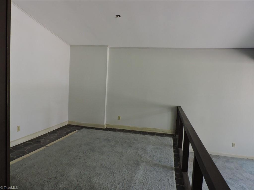 609 Overbrook Drive High Point, NC 27262 - Photo 10 of 24 Gallery Image 10
