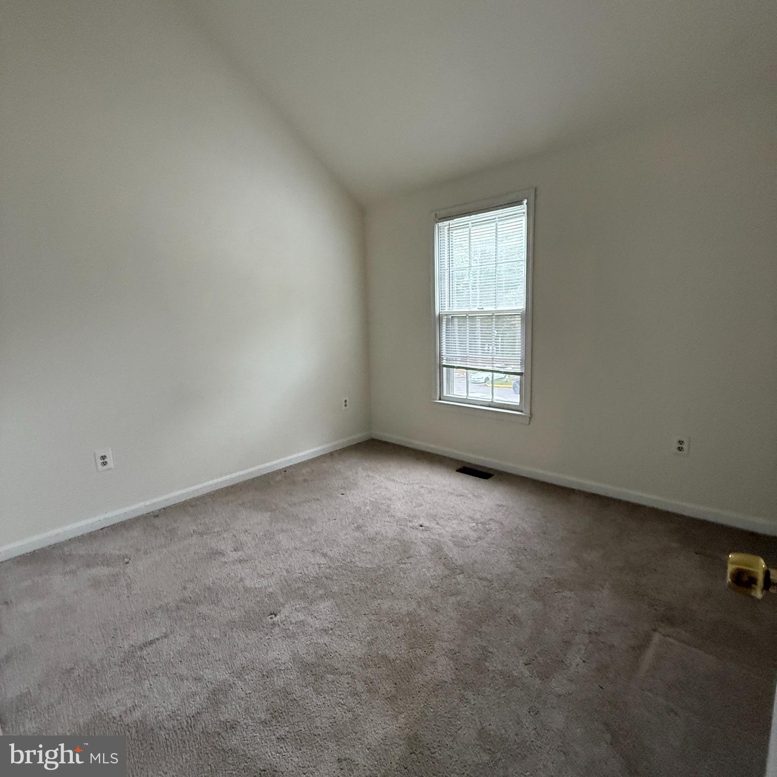 8222 Maple Ridge Avenue Springfield, VA 22153 - Photo 14 of 25 an empty room with a window