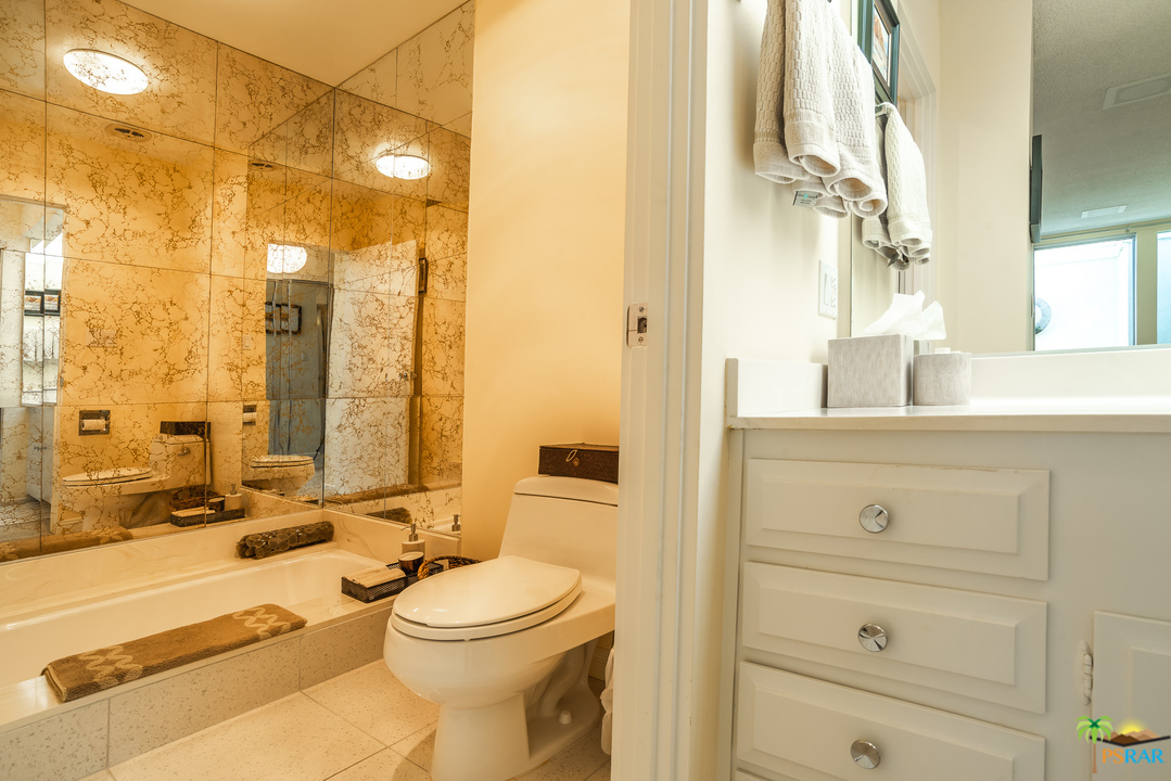 1811 Sandcliff Road Palm Springs, CA 92264 - Photo 29 of 44 Master Bath