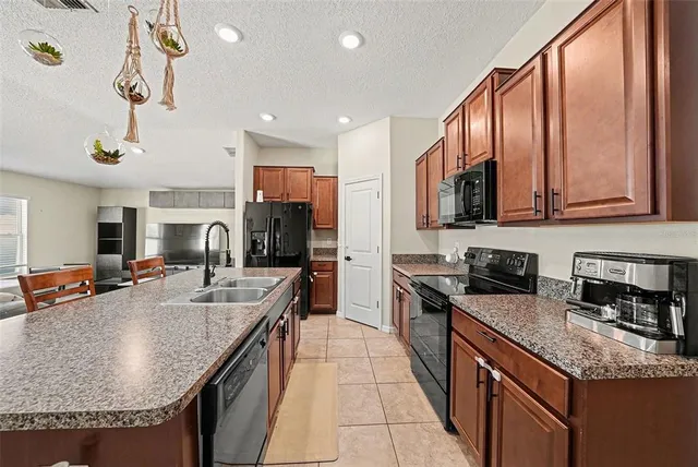 $325,000 | 10128 Crested Fringe Drive, Riverview, FL 33578