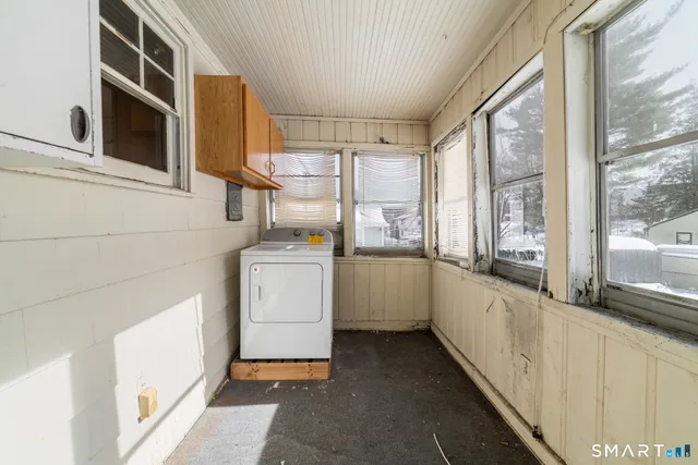 $194,999 | 24 Pentlow Avenue, New Britain, CT 06053