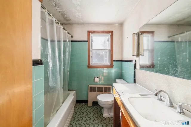 $194,999 | 24 Pentlow Avenue, New Britain, CT 06053