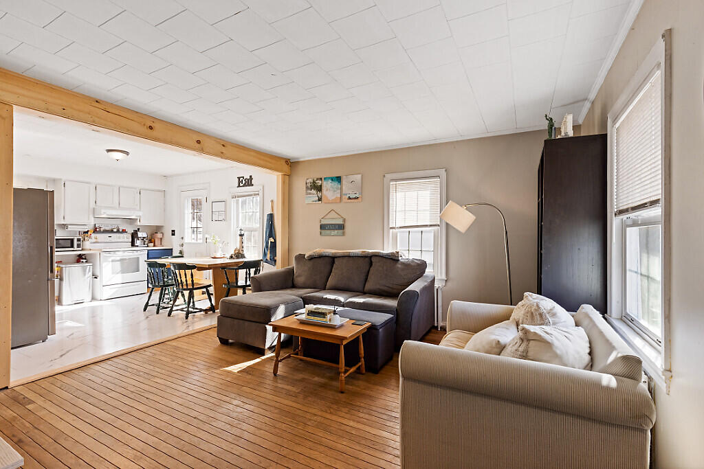 189 Cony Street Augusta, ME 04330 - Photo 11 of 44 42_BP5A6135_DxO_mls