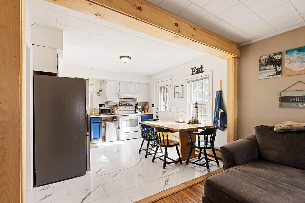 189 Cony Street Augusta, ME 04330 - Photo 8 of 44 39_BP5A6144_DxO_mls