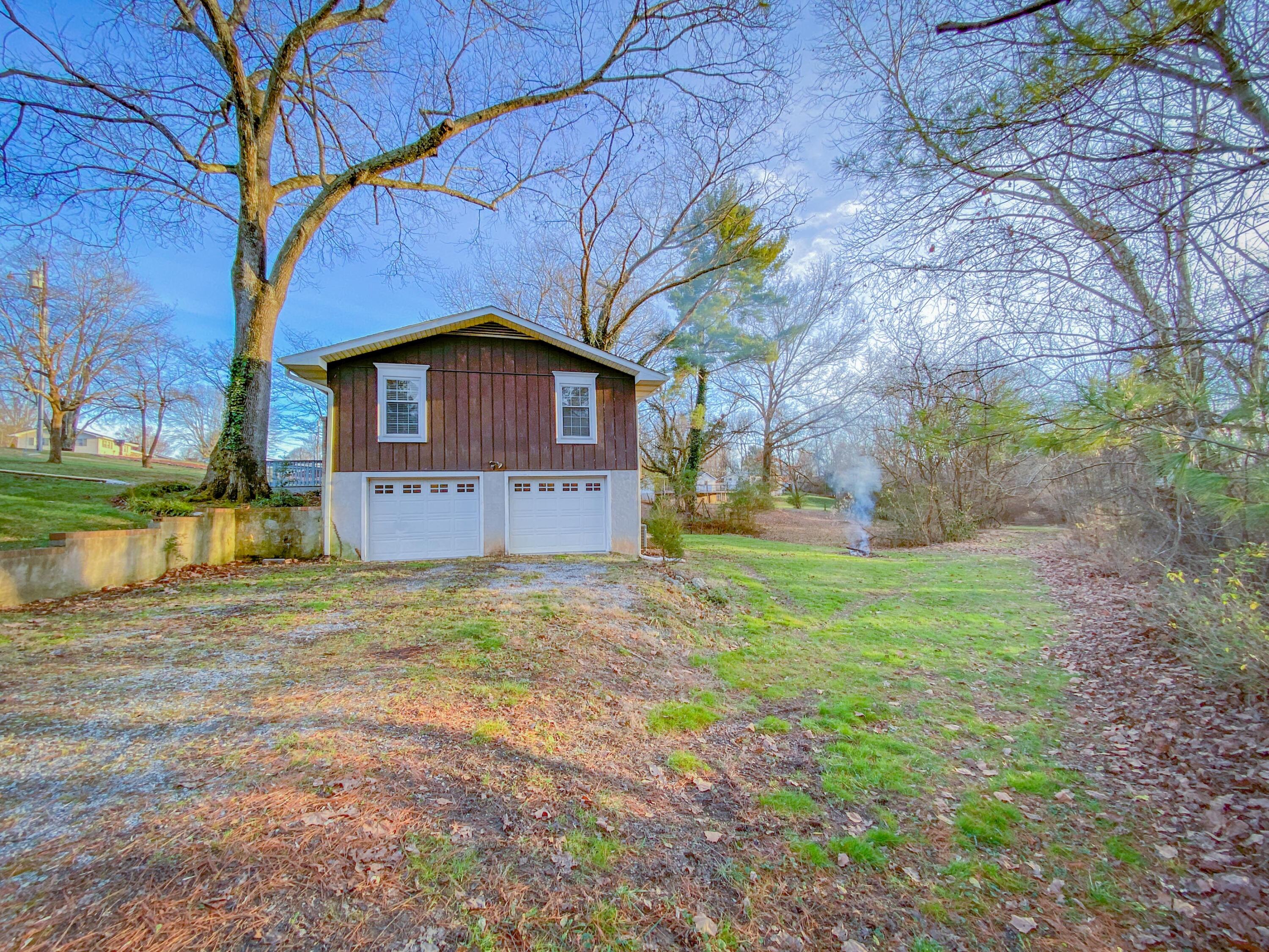 113 Longwood Road Bristol, TN 37620 - Photo 35 of 35 IMG_6079