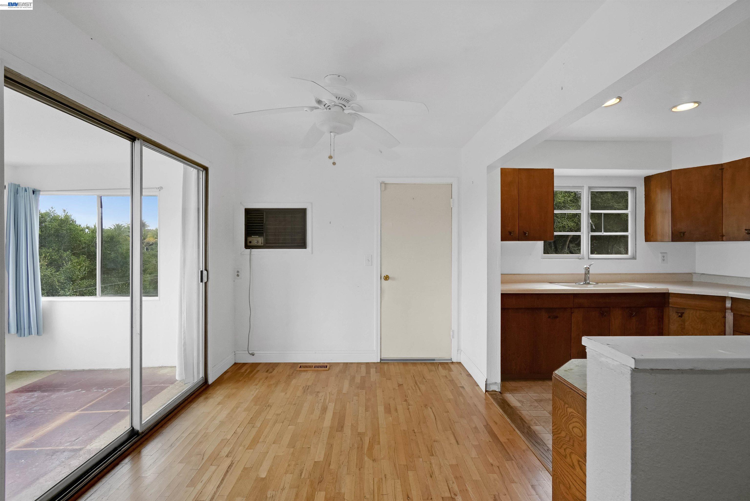26027 Clover Road Hayward, CA 94542 - Photo 19 of 62