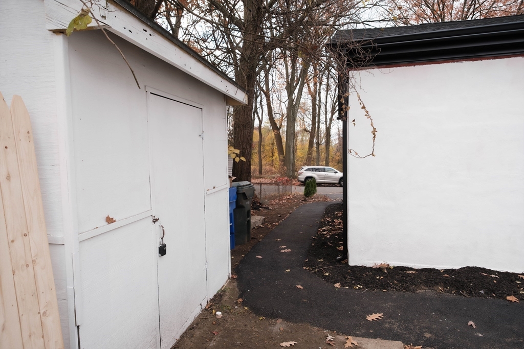 181 Freeman Terrace Springfield, MA 01104 - Photo 14 of 37 a view of balcony