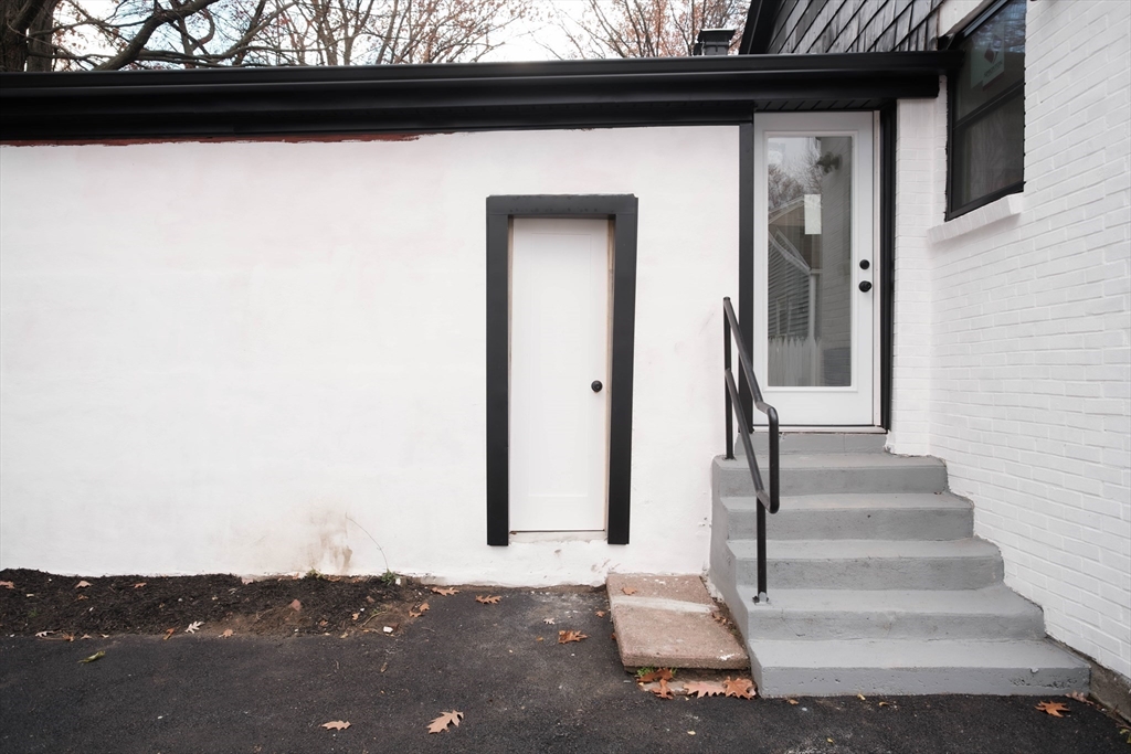 181 Freeman Terrace Springfield, MA 01104 - Photo 10 of 37 a view of entryway with a front door