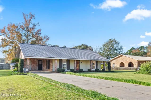$171,000 | 215 Celeste Street, Abbeville, LA 70510