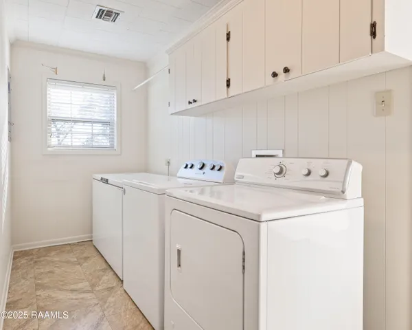 $171,000 | 215 Celeste Street, Abbeville, LA 70510