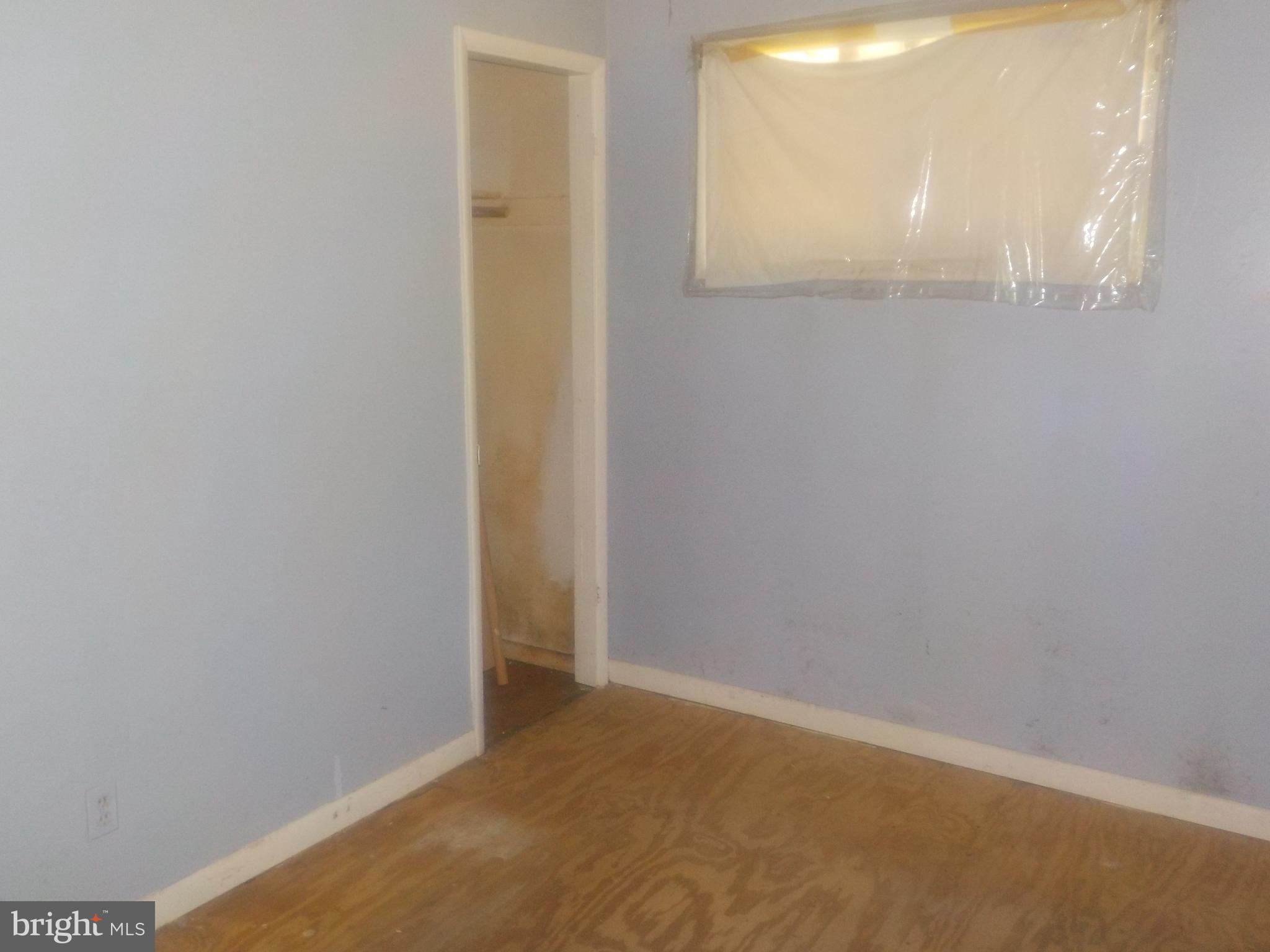 22 Cedar Hill Road Baltimore, MD 21225 - Photo 9 of 12 Gallery Image 9