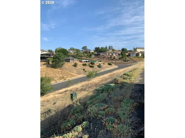 $17,500 | 740 North Main Street, Pendleton, OR 97801