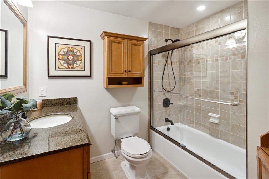 121 Wyngate Road Coraopolis, PA 15108 - Photo 15 of 27 Gallery Image 15