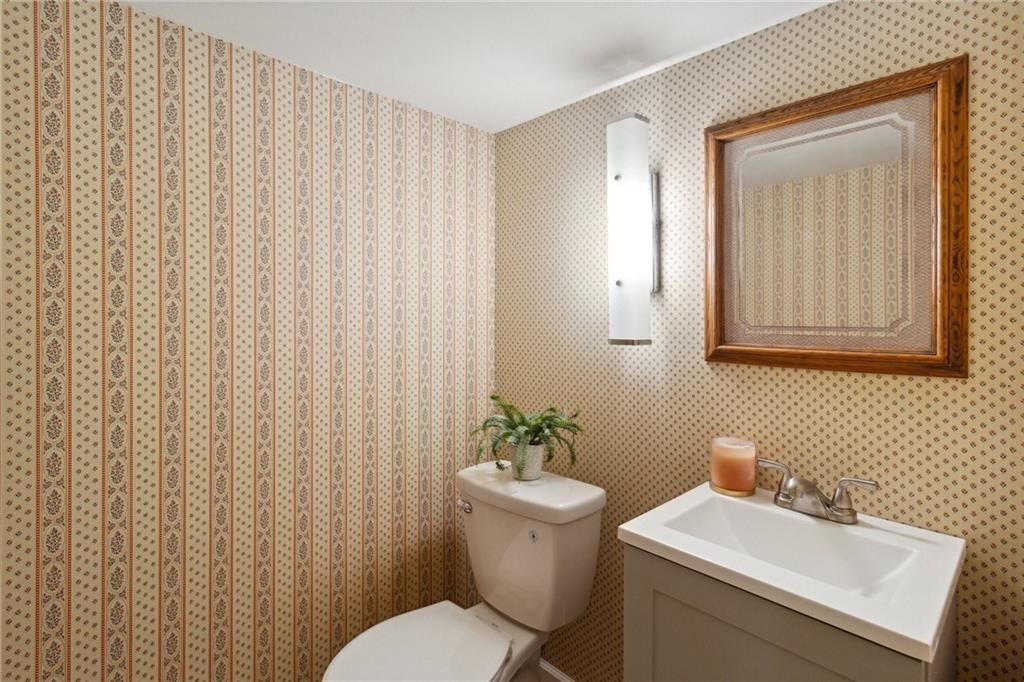 121 Wyngate Road Coraopolis, PA 15108 - Photo 25 of 27 Gallery Image 25