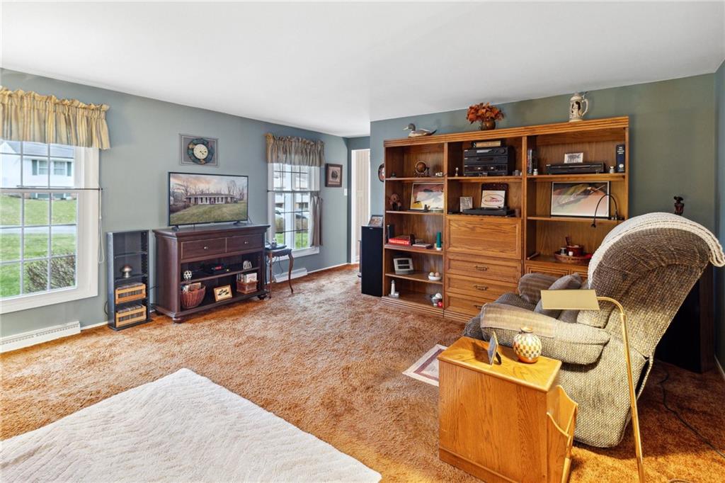 121 Wyngate Road Coraopolis, PA 15108 - Photo 7 of 27 Gallery Image 7