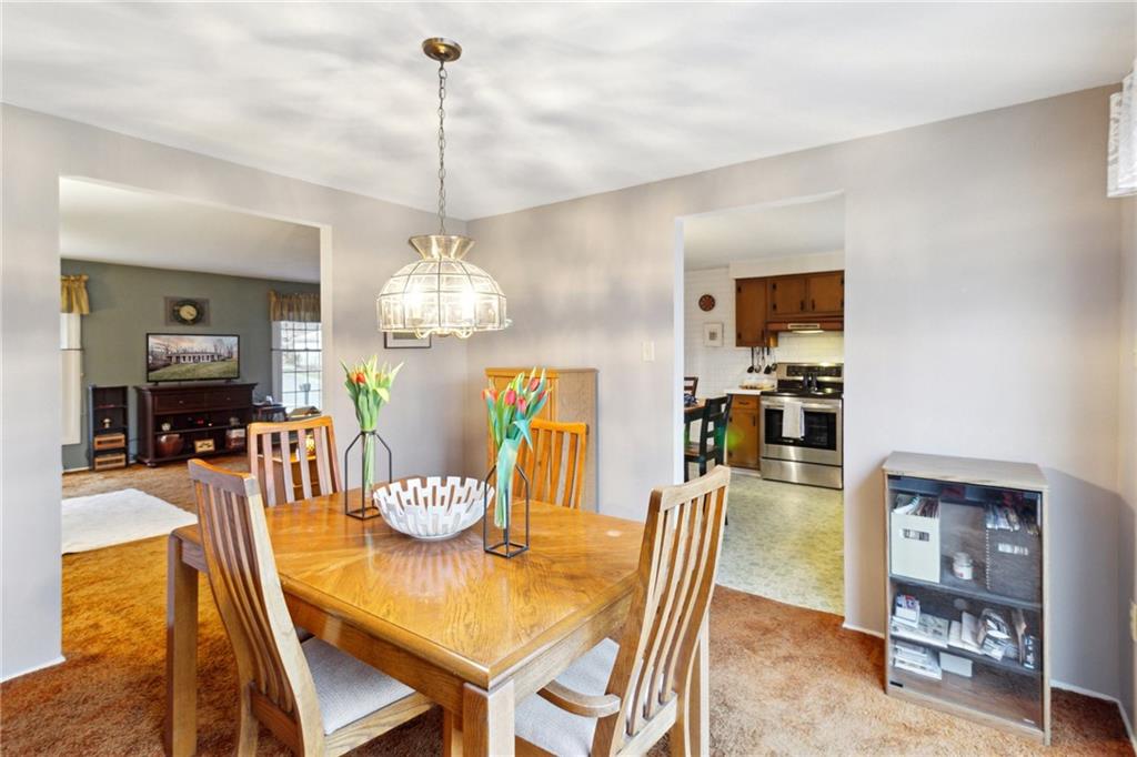 121 Wyngate Road Coraopolis, PA 15108 - Photo 10 of 27 Gallery Image 10