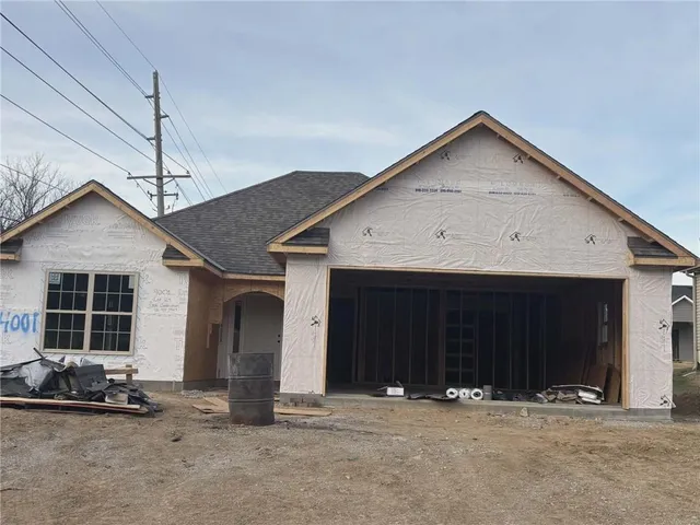 $339,900 | 4001 Stacey Way, St. Joseph, MO 64505