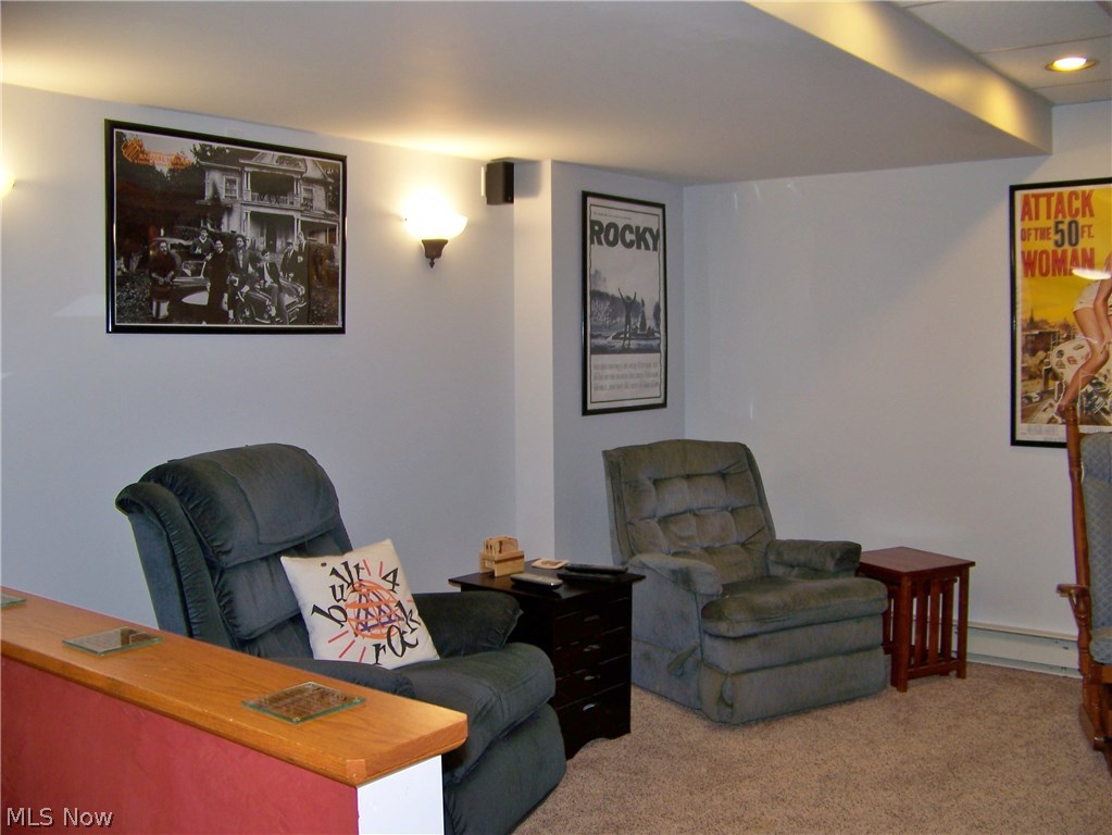 625 Wall Road Wadsworth, OH 44281 - Photo 22 of 29 LL rec room - media area