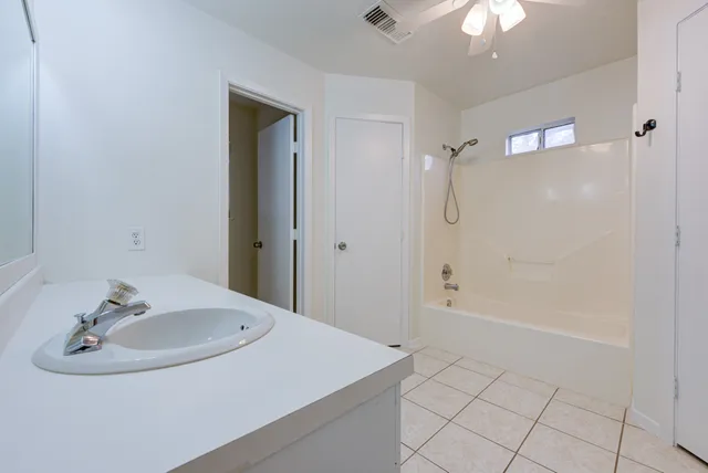 $2,000 | 2213 Baylor Drive, Katy, TX 77493