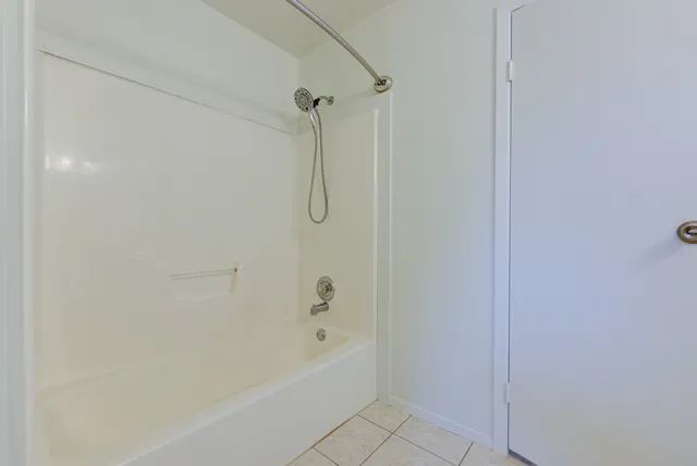 $2,000 | 2213 Baylor Drive, Katy, TX 77493